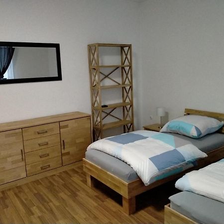 Ferienwohnung Macfewo Im Zentrum Von Mayen Bagian luar foto