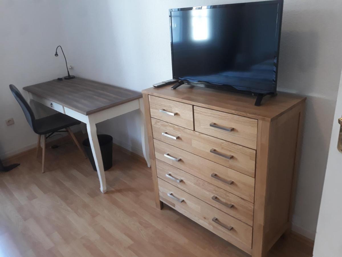 Ferienwohnung Macfewo Im Zentrum Von Mayen Bagian luar foto