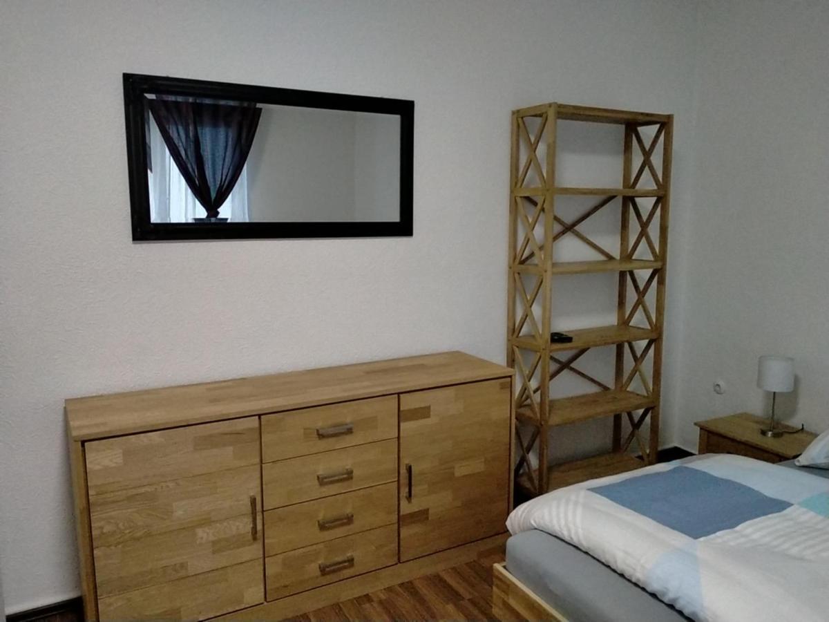 Ferienwohnung Macfewo Im Zentrum Von Mayen Bagian luar foto