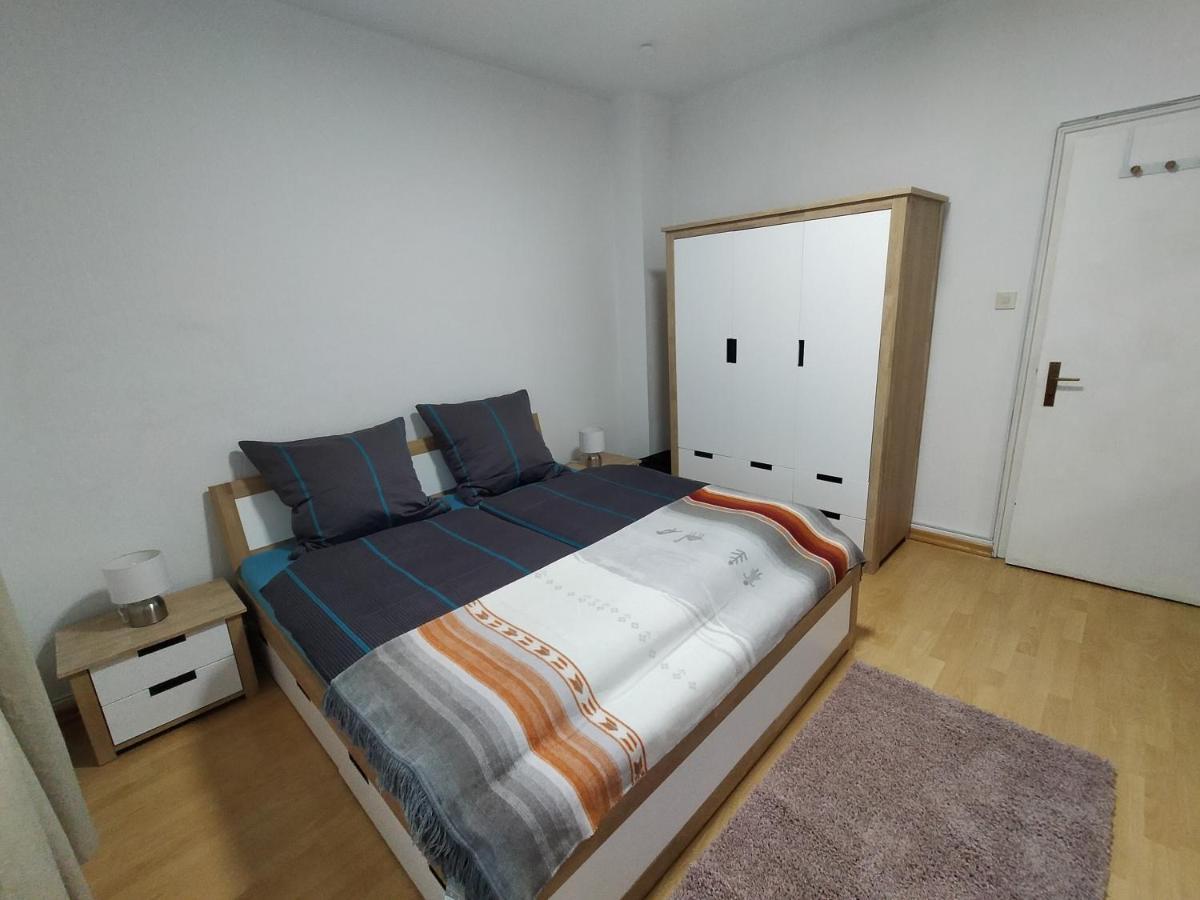 Ferienwohnung Macfewo Im Zentrum Von Mayen Bagian luar foto